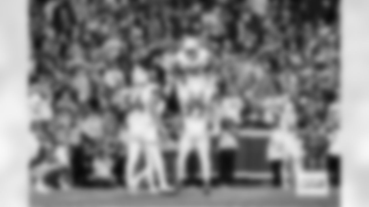 during the Broncos' Week 17 game against the Kansas City Chiefs at GEHA Field at Arrowhead Stadium in Kansas City, Missouri on December 25, 2025. Photo by Gabriel Christus / Denver Broncos