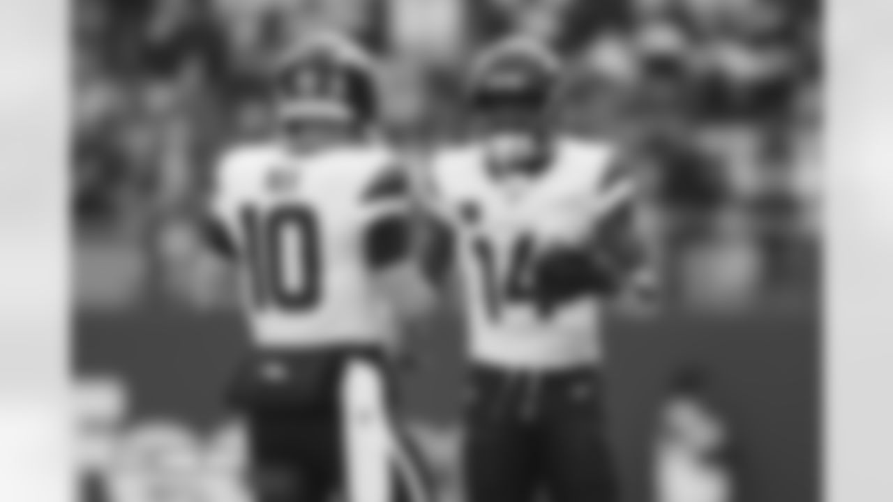 Bo Nix (10) and Courtland Sutton (14) before the Broncos' Week 6 game against the New York Jets at Tottenham Hotspur Stadium in London, England on October 12, 2025. Photo by Ben Swanson / Denver Broncos