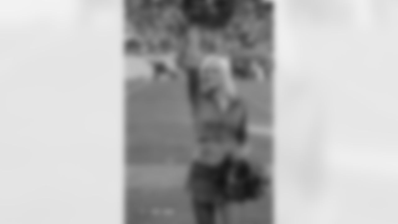 Denver Broncos Cheerleaders during the Broncos' Week 11 game against the Kansas City Chiefs at Empower Field at Mile High in Denver, Colorado on November 16, 2025. Photo by Paul Cloud / Denver Broncos