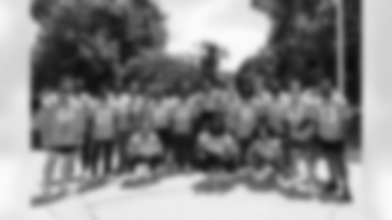 Clay Webb, Que Robinson, Joshua Pickett, Marques Cox, Joaquin Davis, Joe Michalski, Courtney Jackson, Johnny Walker Jr., JB Brown, Jahdae Barron, Jordan Turner, Jeremy Crawshaw, Jerjuan Newton, Kyrese White, Caden Prieskorn, Kristian Williams, Karene Reid, Sai'vion Jones, Xavier Truss and Jaden Robinson during the Denver Broncos rookies visit to the Boys & Girls Club Rookie B&G Club Visit on Monday, June 16, 2025 in Denver, Colorado.
Photo by Gabriel Christus / Denver Broncos