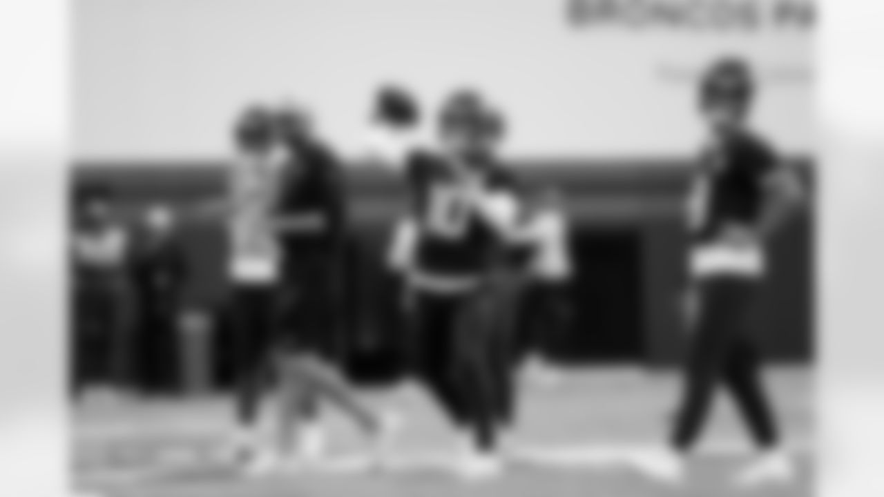 Bo Nix during practice at Broncos Park Powered by CommonSpirit in Englewood, Colorado on October 3, 2025. Photo by Ben Swanson / Denver Broncos