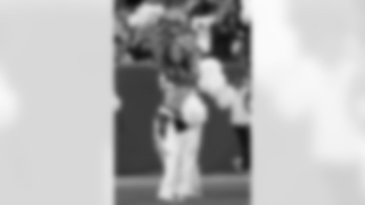 before the Broncos' Week 10 game against the Las Vegas Raiders at Empower Field at Mile High in Denver, Colorado on November 6, 2025. Photo by Adam Bratten / Denver Broncos