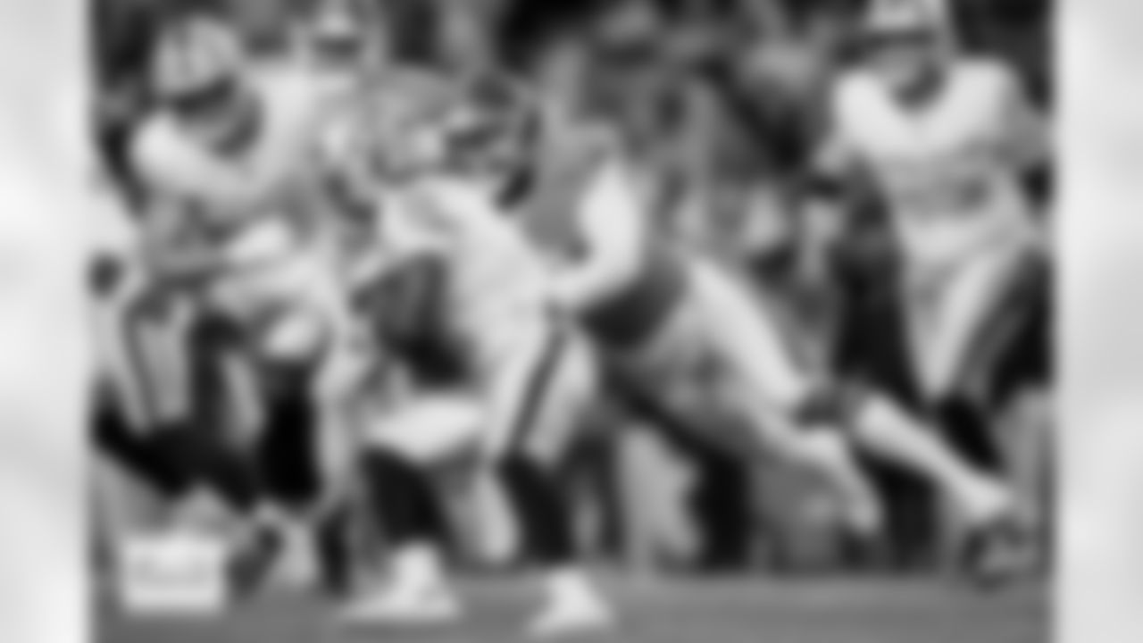 Denver Broncos linebacker Jonathon Cooper (0) tackles Las Vegas Raiders running back Ashton Jeanty (2) during the Broncos' Week 10 game against the Las Vegas Raiders at Empower Field at Mile High in Denver, Colorado on November 6, 2025. Photo by Gabriel Christus / Denver Broncos