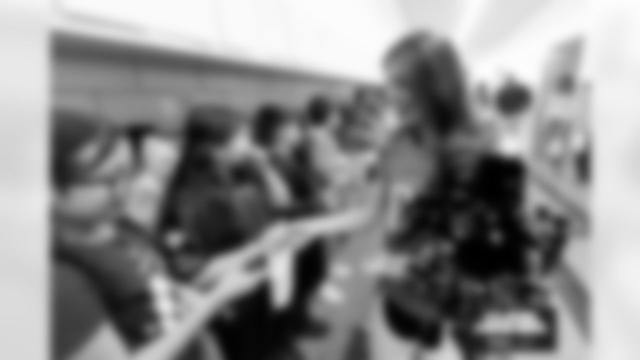 DBC Renee during a school hallway parade to celebrate the Denver Broncos making the playoffs on Thursday, January 15, 2026 at Center for Talent and Development at Greelee in Denver, Colorado.
Photo by Gabriel Christus / Denver Broncos