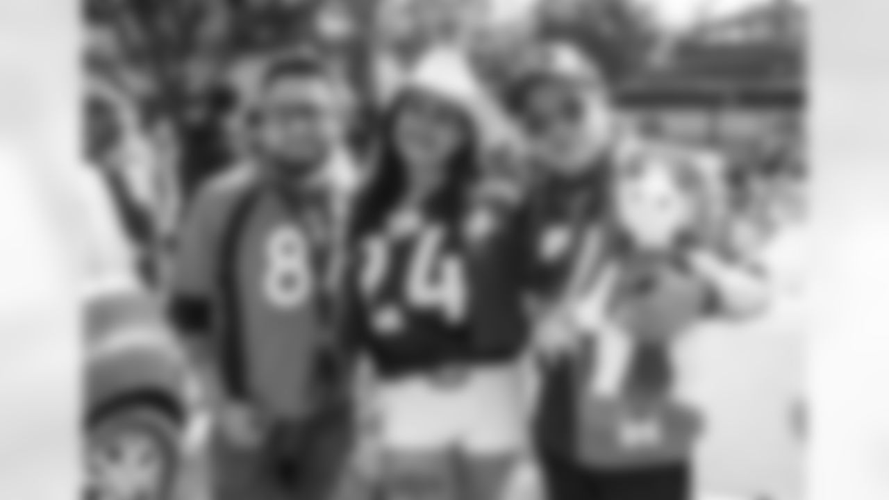 The Denver Broncos host a watch party in Guadalajara on Dec. 7, 2025. Photo credit: Piso 8