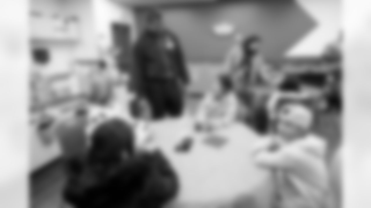 Denver Broncos Alumni helped kids from the Boys & Girls Club shop for Christmas during a Shop with a Jock event on Thursday, December 4, 2025 in Aurora, Colorado.
Photo by Gabriel Christus / Denver Broncos