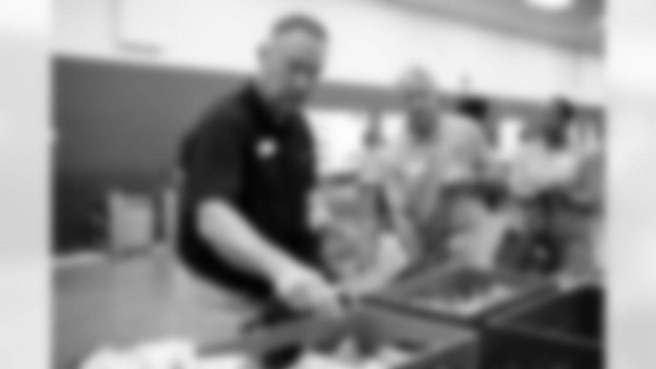 Paul Ross during a Totes of Hope food packaging event at Food Bank of the Rockies in Denver, Colorado on September 17, 2024. Photo by Ben Swanson / Denver Broncos