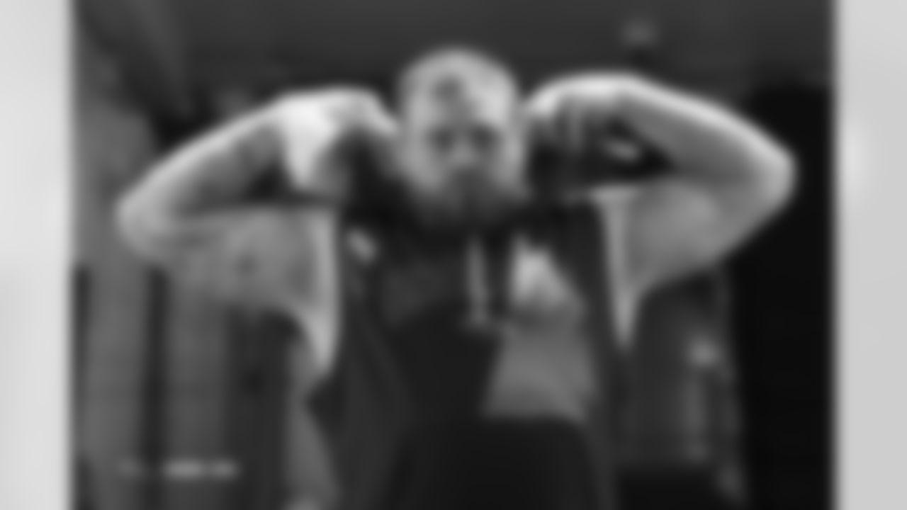 Quinn Meinerz (77) before the Broncos' Week 17 game against the Kansas City Chiefs at GEHA Field at Arrowhead Stadium in Kansas City, Missouri on December 25, 2025. Photo by Ben Swanson / Denver Broncos