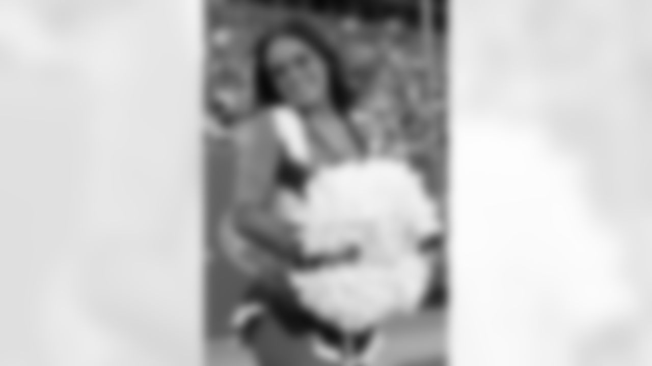 during the Broncos' Week 18 game against the Los Angeles Chargers at Empower Field at Mile High in Denver, Colorado on January 4, 2026. Photo by Adam Bratten / Denver Broncos