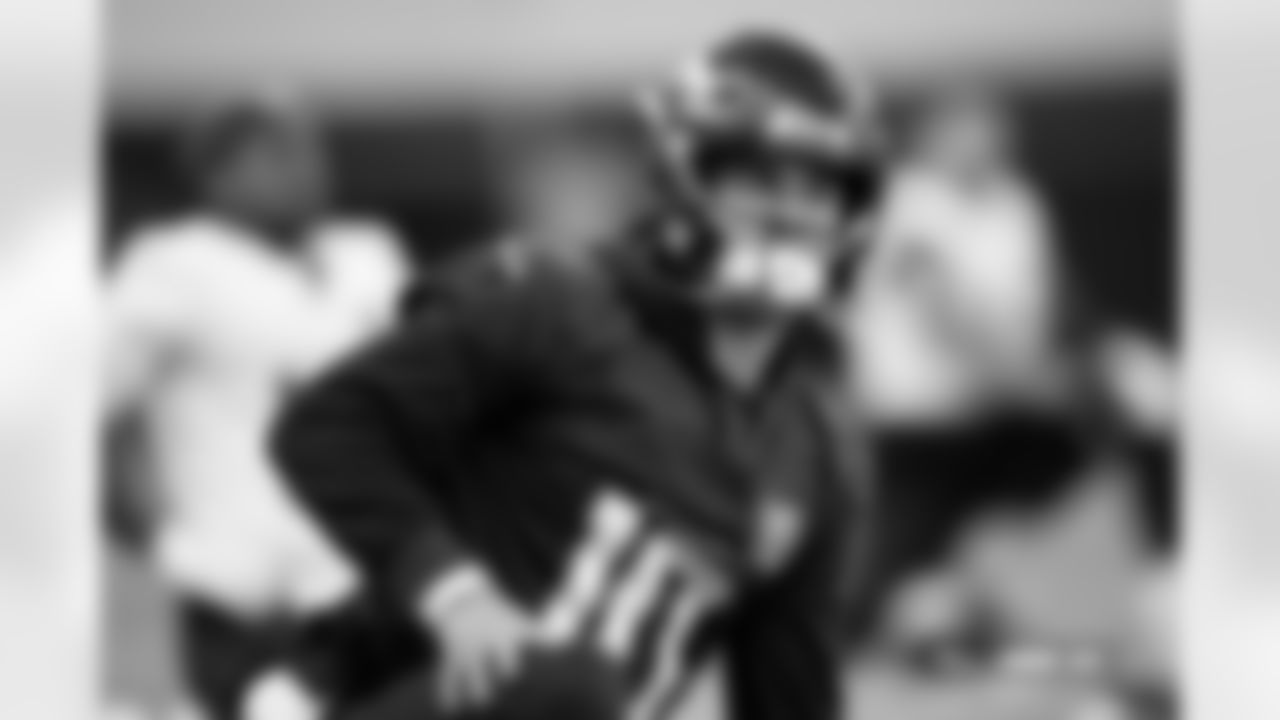 Bo Nix during practice at Broncos Park Powered by CommonSpirit in Englewood, Colorado on December 4, 2025. Photo by Ben Swanson / Denver Broncos