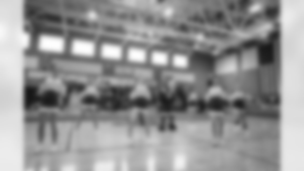 during a Food Bank x CommonSpirit Rural event on Thursday, April 24, 2025 at Park County School District RE-2 Fairplay Campus in Fairplay, Colorado.
Photo by Chris Stark / Denver Broncos