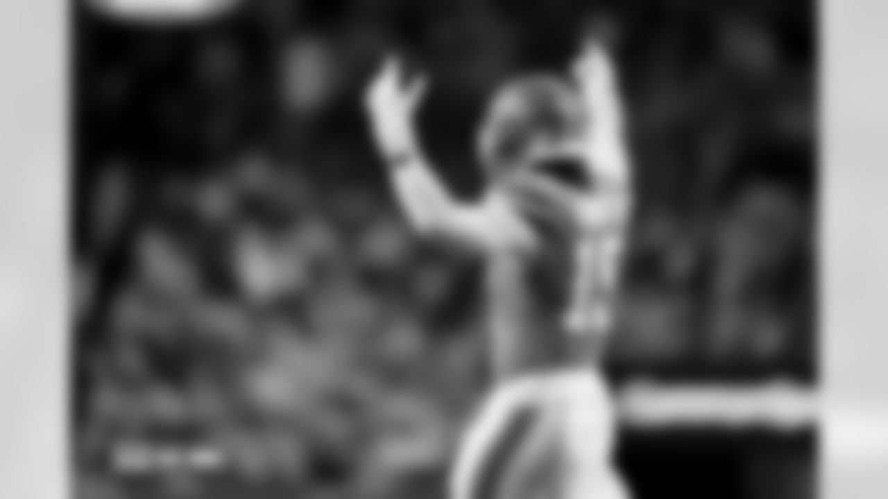 Nik Bonitto (15) before the Broncos' Week 10 game against the Las Vegas Raiders at Empower Field at Mile High in Denver, Colorado on November 6, 2025. Photo by Gabriel Christus / Denver Broncos