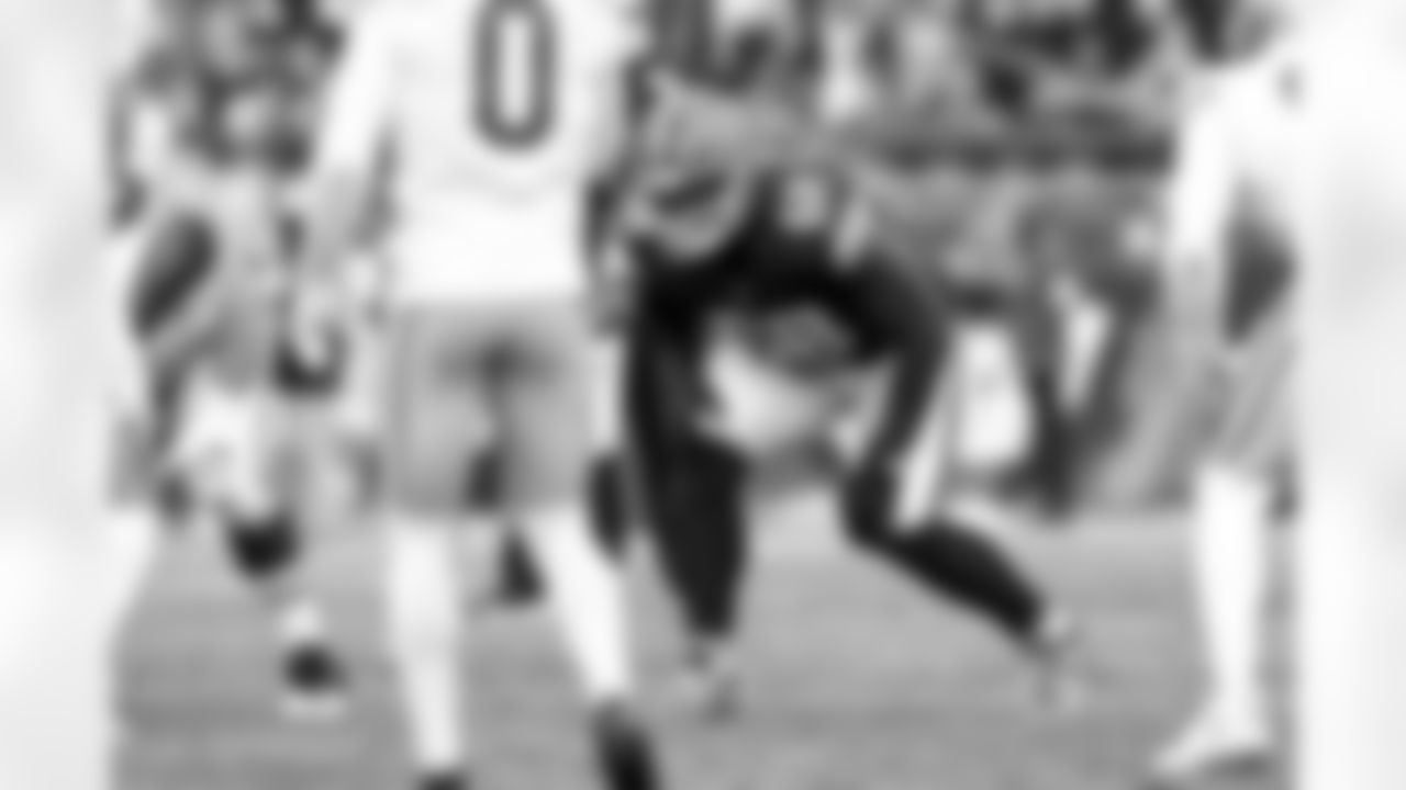 Offensive tackle Cam Robinson (68) during a NFL football game between the San Francisco 49ers and Cleveland Browns on November 30, 2025 at Huntington Bank Field.