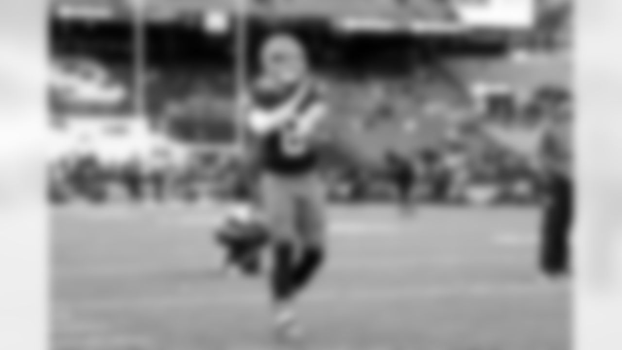 Quarterback Dillon Gabriel (8) before a NFL football game between the Baltimore Ravens and Cleveland Browns on November 16, 2025 at Huntington Bank Field.