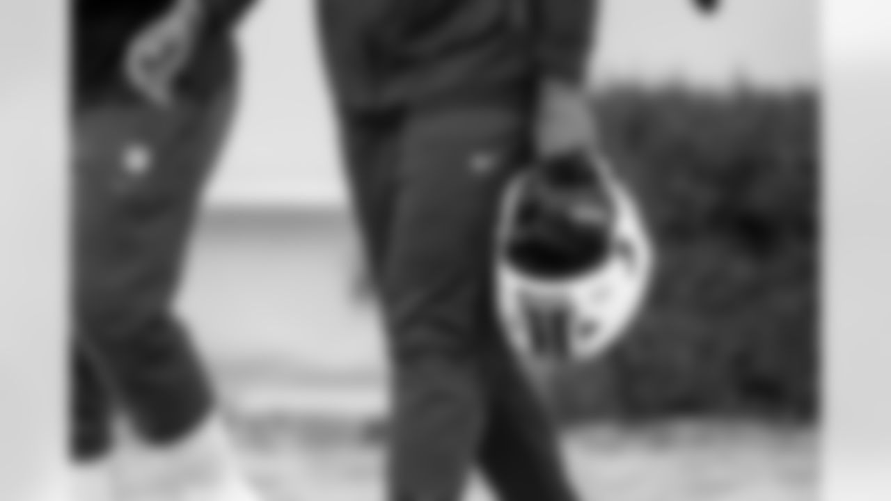 A helmet during practice at CrossCountry Mortgage Campus on November 19, 2025.