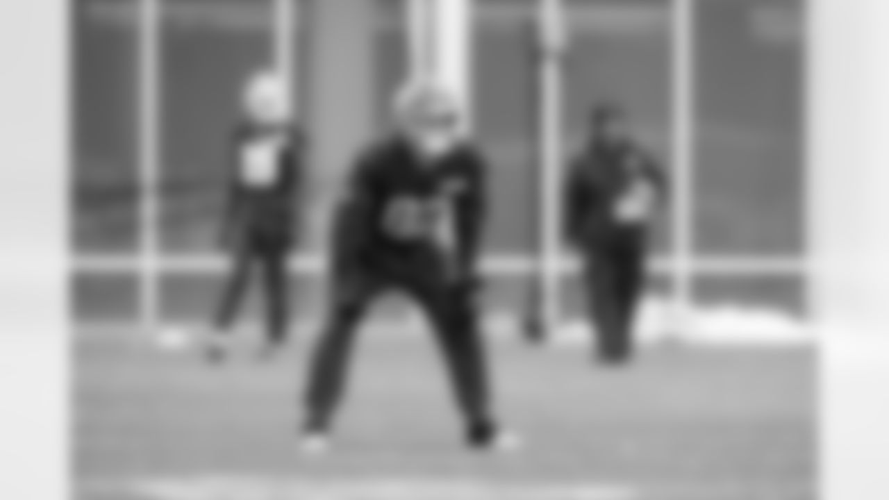 Tight end Brenden Bates (82) during practice at CrossCountry Mortgage Campus on December 17, 2025.