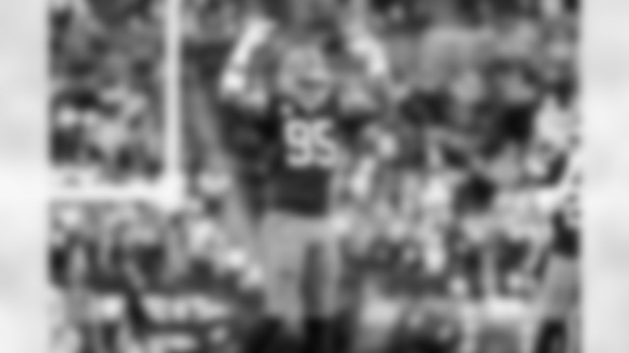 Defensive end Myles Garrett (95) during a NFL football game between the Baltimore Ravens and Cleveland Browns on November 16, 2025 at Huntington Bank Field.