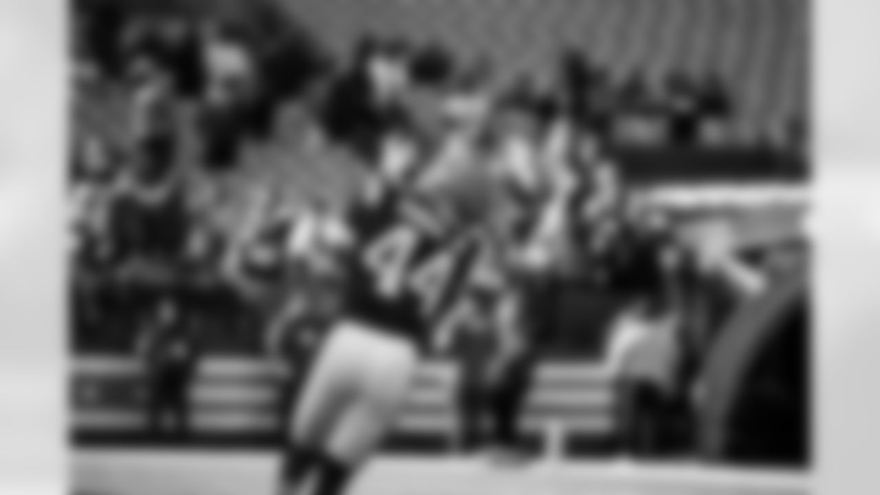 Tight end Harold Fannin Jr. (44) before a NFL football game between the Buffalo Bills and Cleveland Browns on December 21, 2025 at Huntington Bank Field.