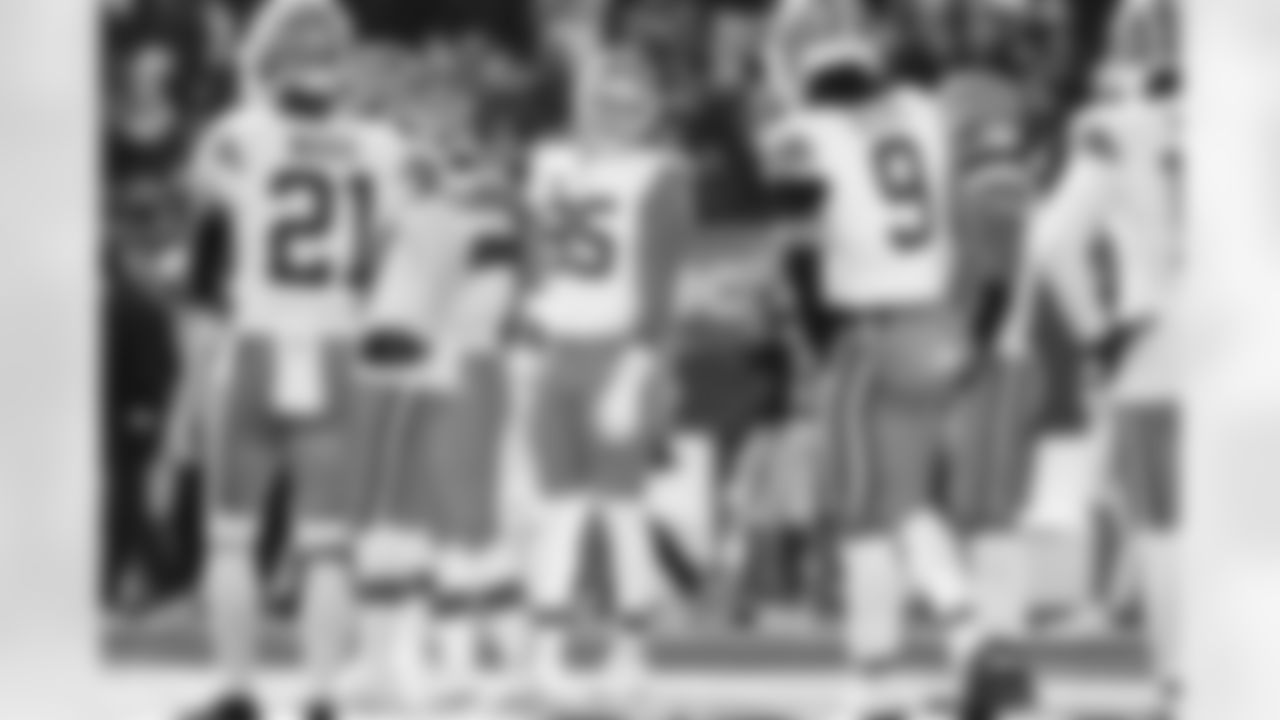 Cornerback Denzel Ward (21), Defensive end Myles Garrett (95), and Safety Grant Delpit (9) during a NFL football game between the Cleveland Browns and Cincinnati Bengals on January 4, 2026 at Paycor Stadium.