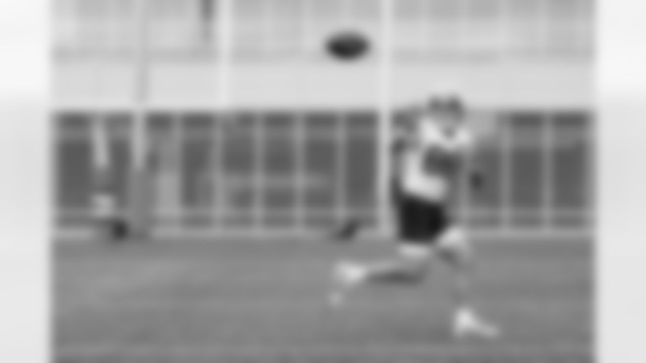 Tight end Caden Prieskorn (88) during practice at CrossCountry Mortgage Campus on November 3, 2025.