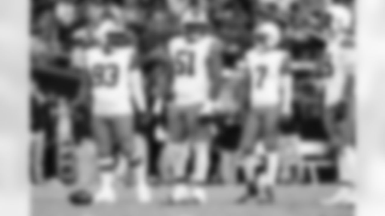 Defensive tackle Mike Hall Jr. (51) during a NFL football game between the Cleveland Browns and Las Vegas Raiders on November 23, 2025 at Allegiant Stadium. The Browns won 24-10.