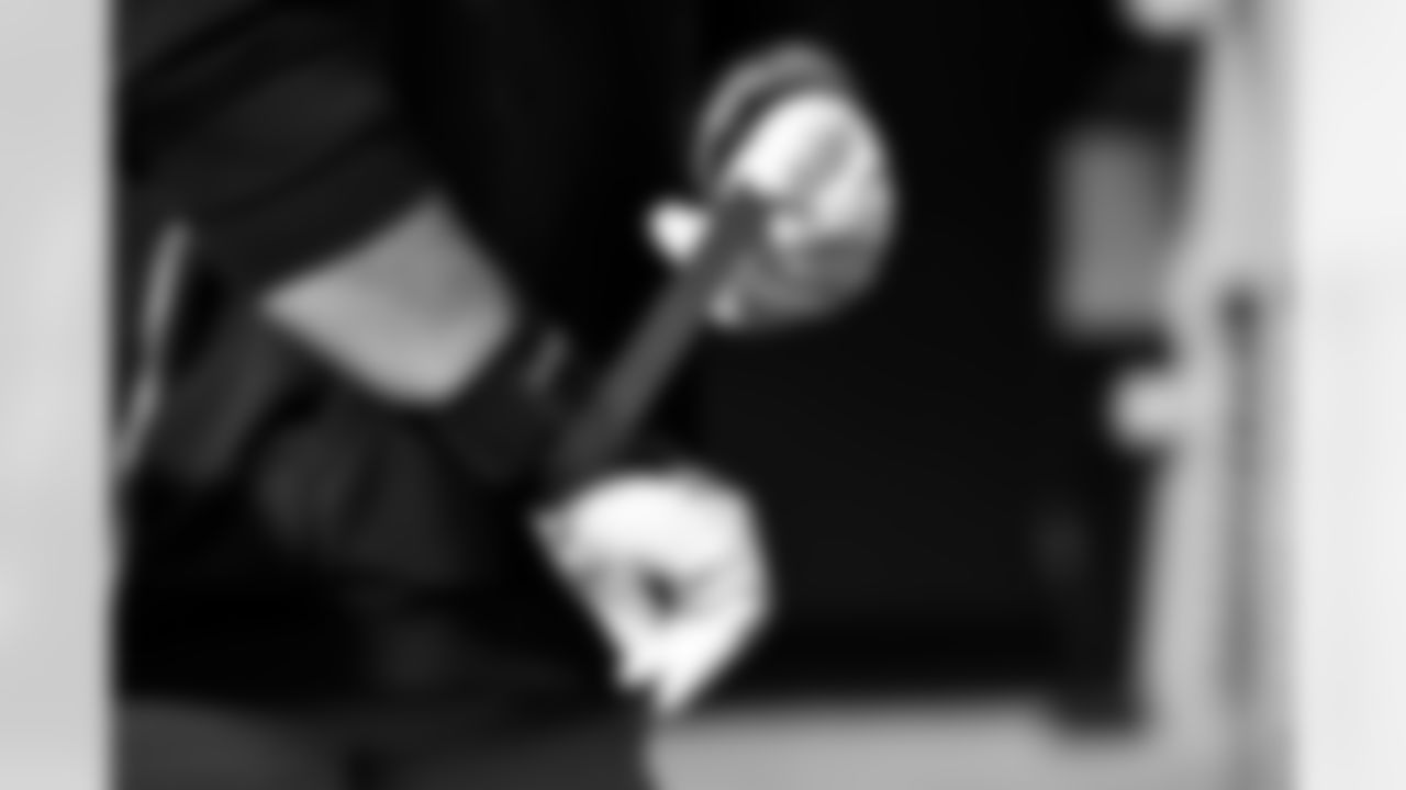 Defensive tackle Mason Graham (94) before a NFL football game between the Cleveland Browns and Cincinnati Bengals on January 4, 2026 at Paycor Stadium.