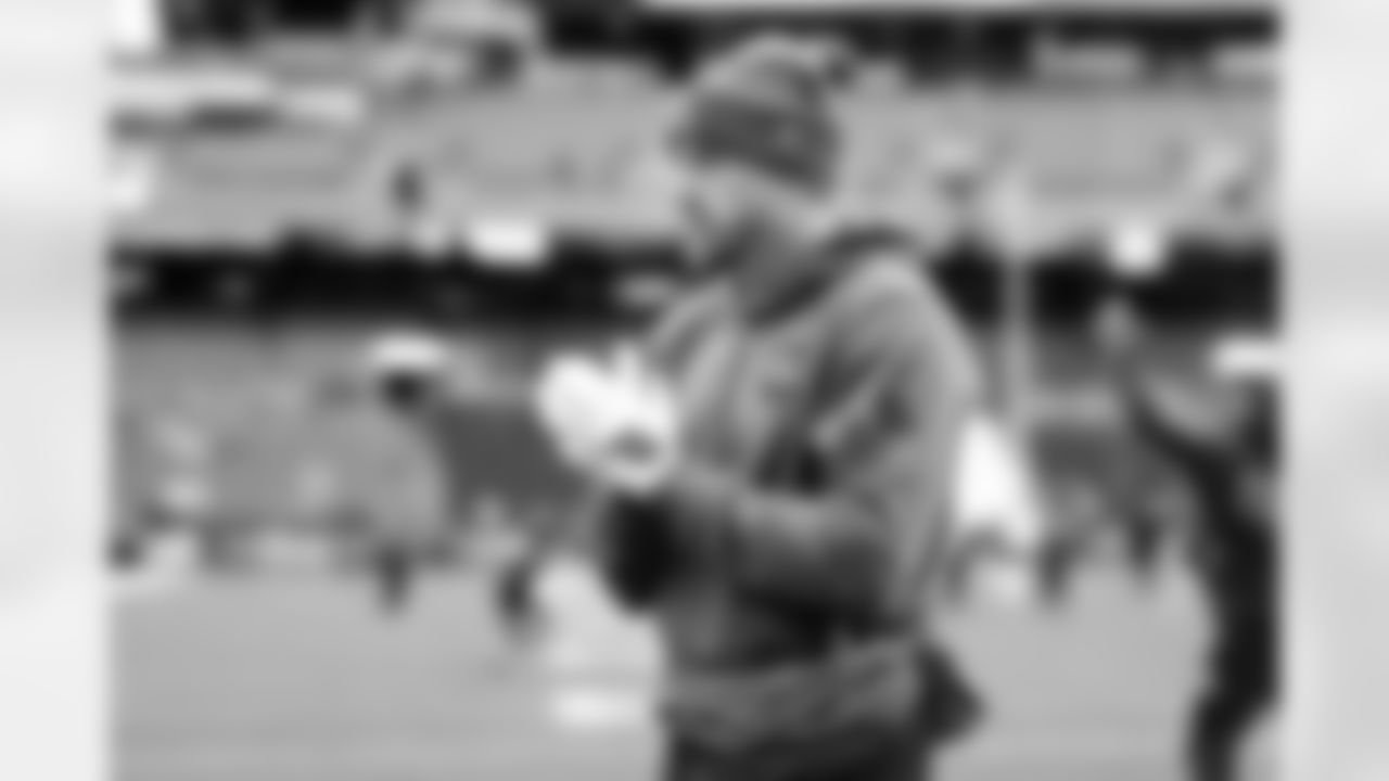 Wide receiver Kaden Davis (89) before a NFL football game between the Baltimore Ravens and Cleveland Browns on November 16, 2025 at Huntington Bank Field.