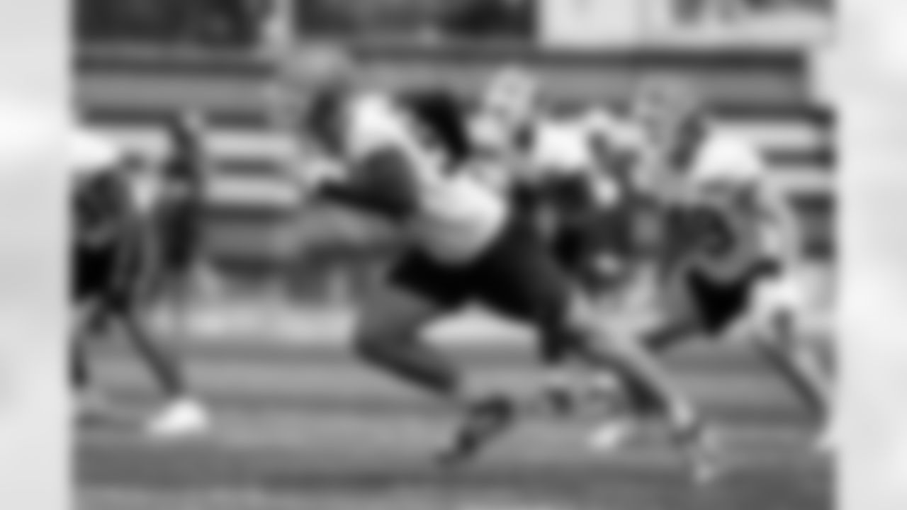 Defensive end Cameron Thomas (99) during the second day of mandatory minicamp at CrossCountry Mortgage Campus on June 11, 2025.
