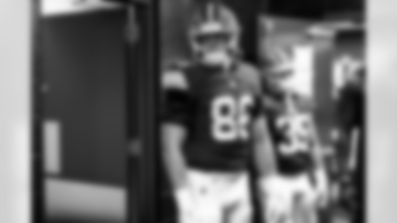 Tight end Blake Whiteheart (86) before a preseason NFL football game between the Cleveland Browns and Philadelphia Eagles on August 16, 2025 at Lincoln Financial Field.