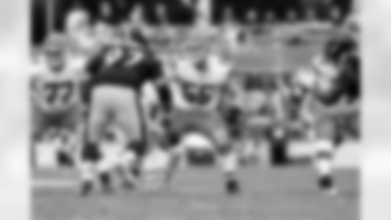 Center Ethan Pocic (55) during a NFL football game between the Cleveland Browns and Pittsburgh Steelers on October 12, 2025 at Acrisure Stadium.
