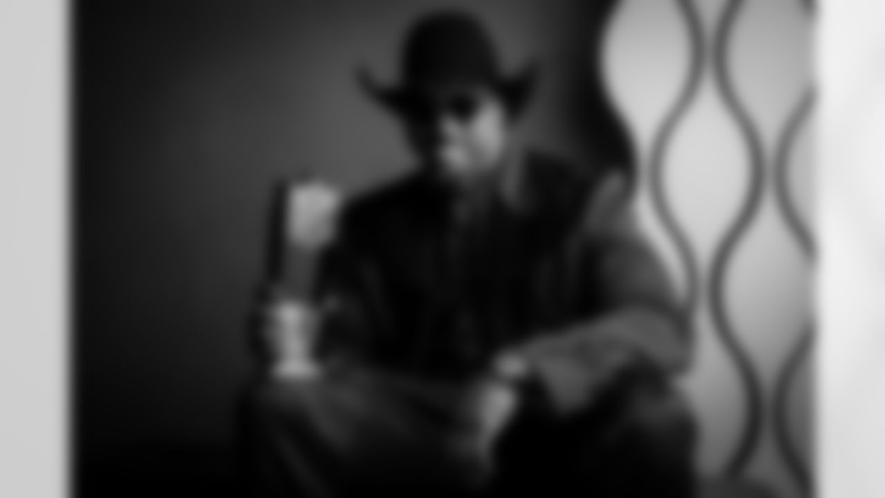 AP Defensive Player of the Year Cleveland Browns defensive end Myles Garrett (95) poses for a portrait during the NFL Honors awards show on Thursday, February 5, 2026 in San Francisco.