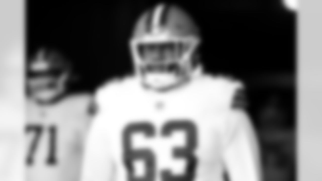 Offensive tackle Jeremiah Byers (63) before a NFL football game between the Cleveland Browns and Chicago Bears on December 14, 2025 at Soldier Field.