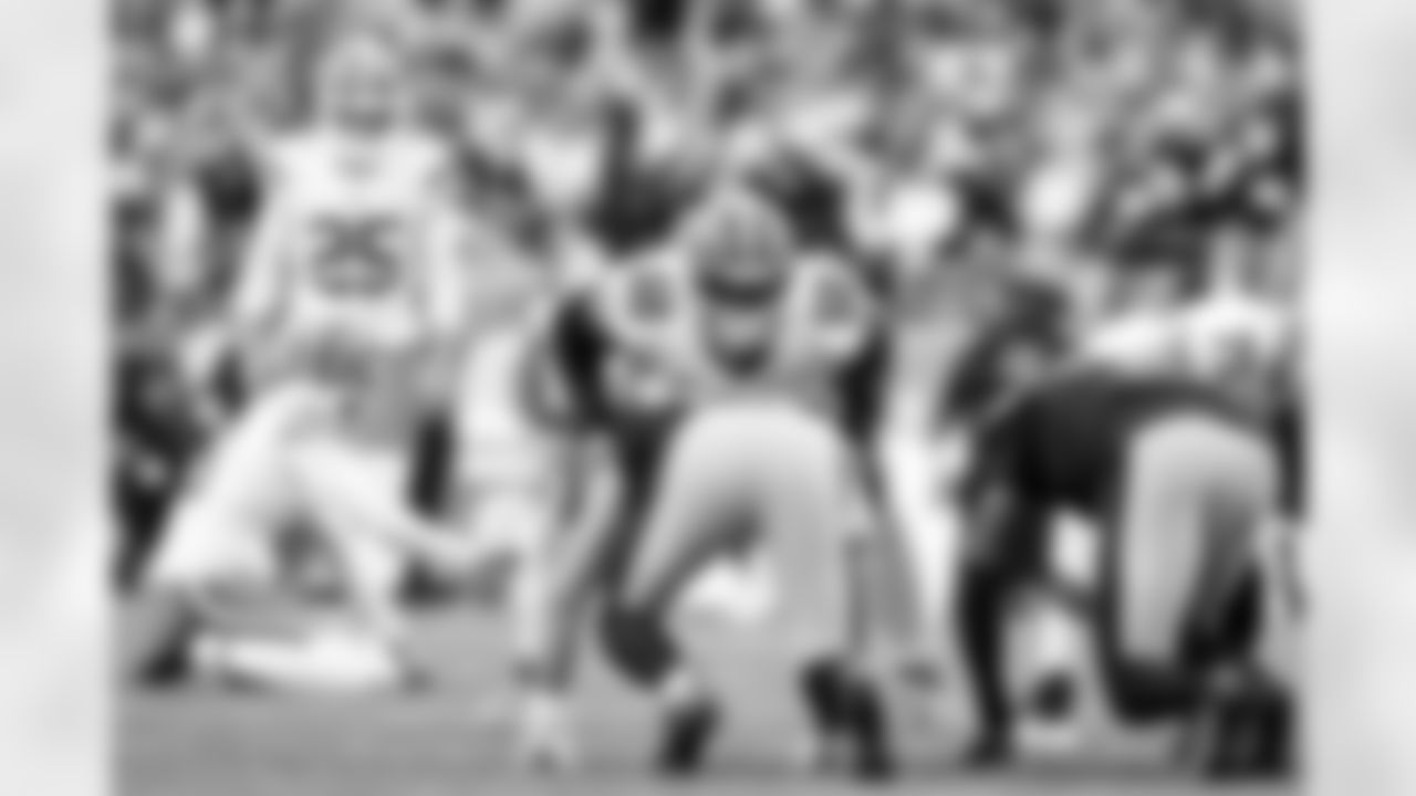 Offensive tackle Cam Robinson (68) during a NFL football game between the Cleveland Browns and Pittsburgh Steelers on October 12, 2025 at Acrisure Stadium.