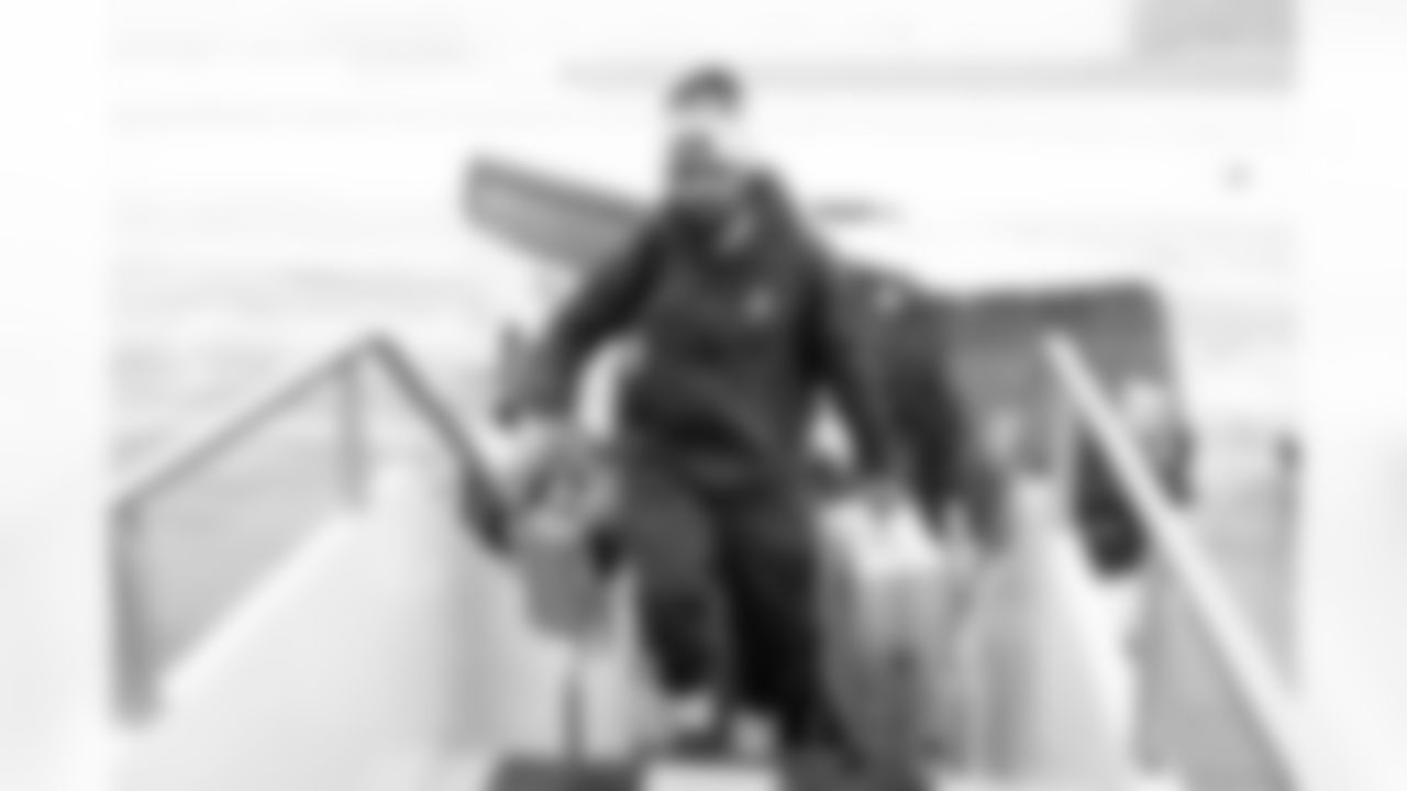 Running back Trayveon Williams (38) travels to Chicago on December 13, 2025.