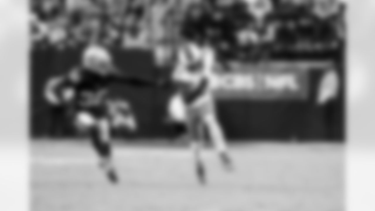 Wide receiver Jerry Jeudy (3) during a NFL football game between the Cleveland Browns and Las Vegas Raiders on November 23, 2025 at Allegiant Stadium.