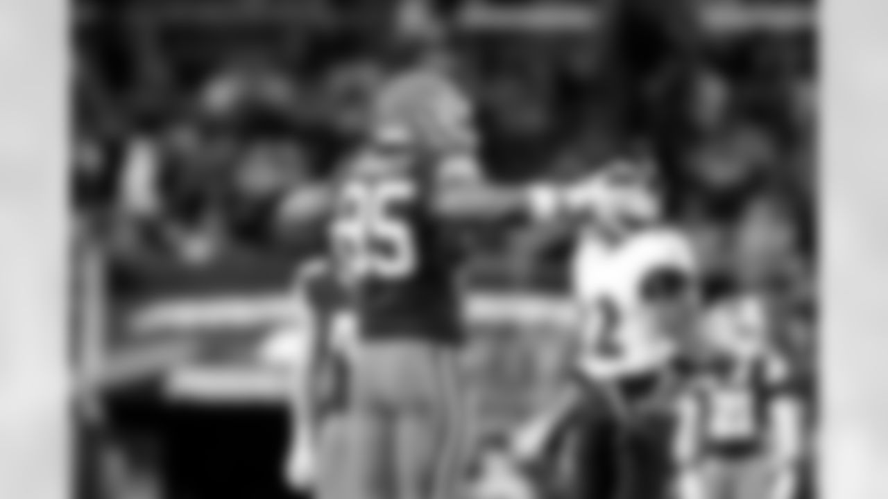 Defensive end Myles Garrett (95) during a NFL football game between the Baltimore Ravens and Cleveland Browns on November 16, 2025 at Huntington Bank Field.