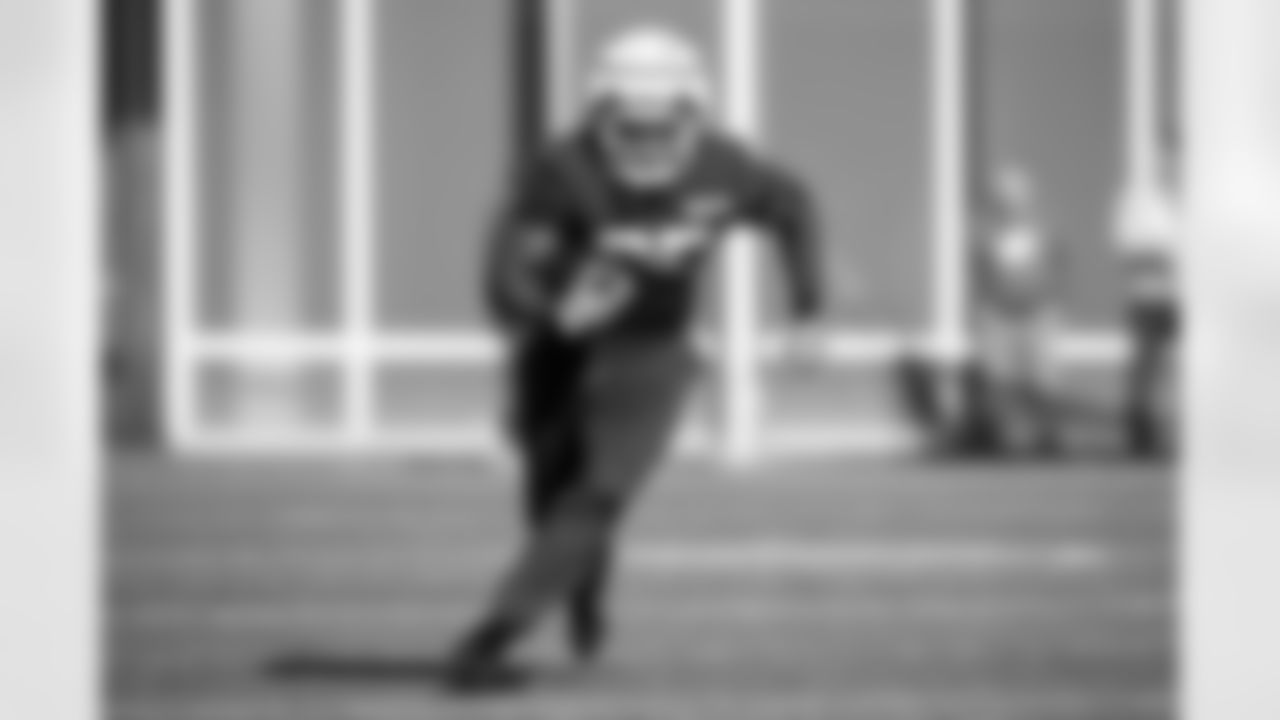 Running back Raheim Sanders (35) during practice at CrossCountry Mortgage Campus on December 18, 2025.