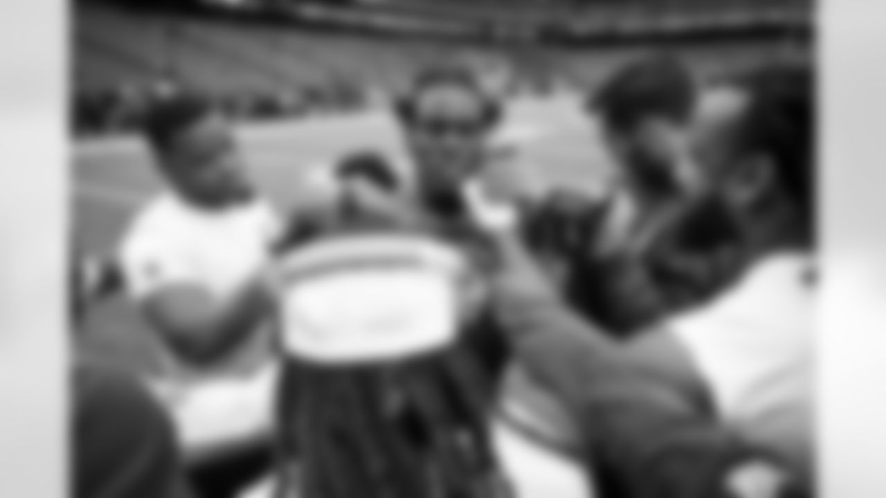 Tight end David Njoku (85) before a NFL Wild Card playoff football game between the Cleveland Browns and Houston Texans on January 13, 2024 at NRG Stadium.