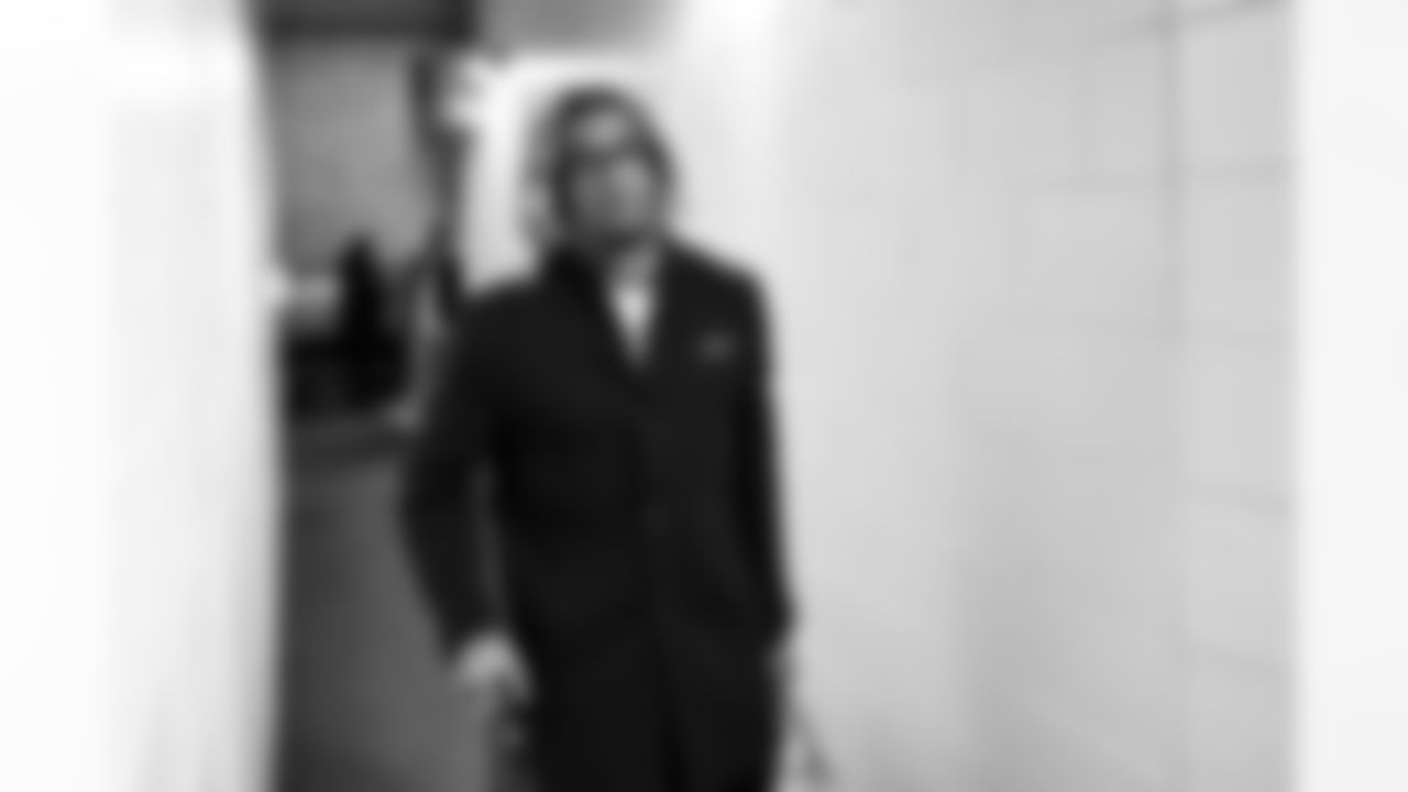 Wide receiver Isaiah Bond (16) before a NFL football game between the Cleveland Browns and Chicago Bears on December 14, 2025 at Soldier Field.