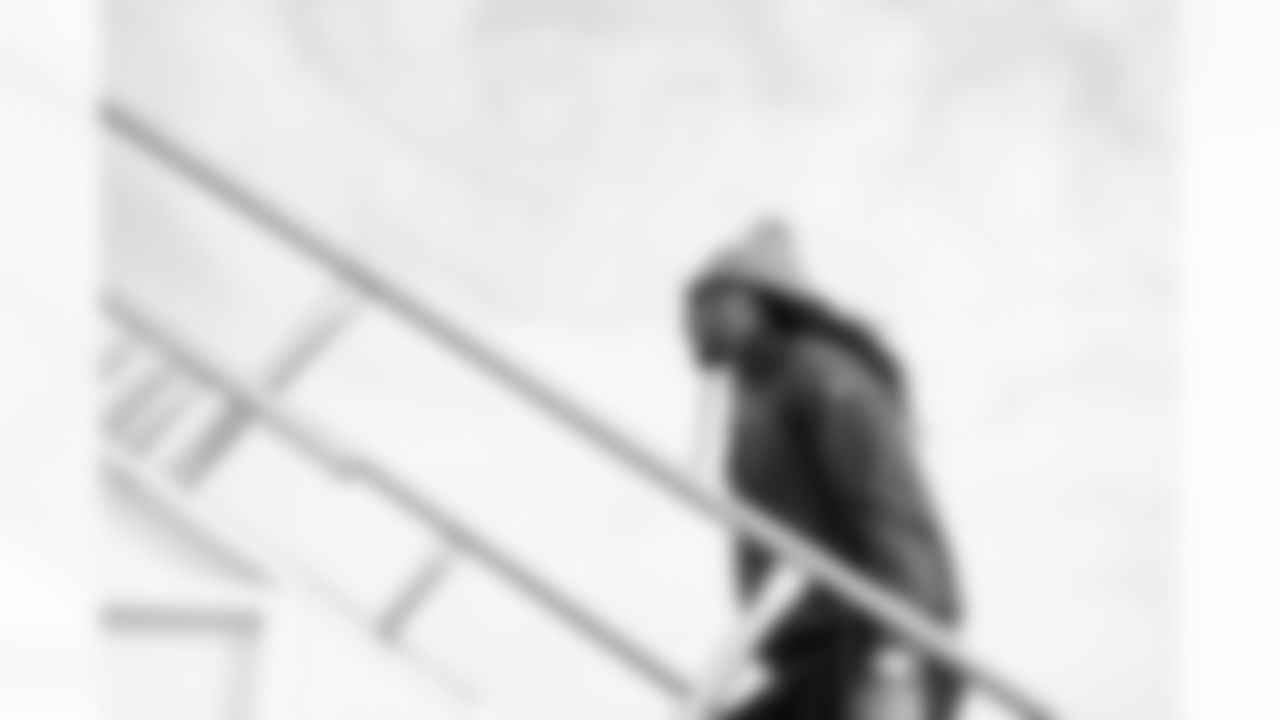 Safety Rayshawn Jenkins (5) travels to Cincinnati on January 3, 2026.