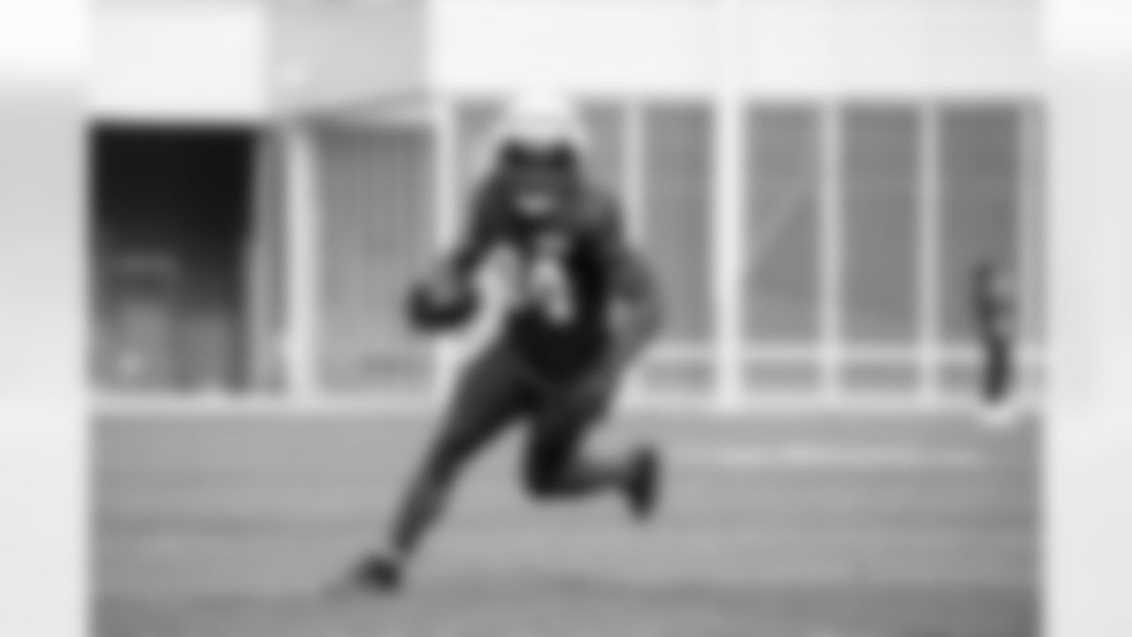 Running back Jerome Ford (34) during practice at CrossCountry Mortgage Campus on October 15, 2025.