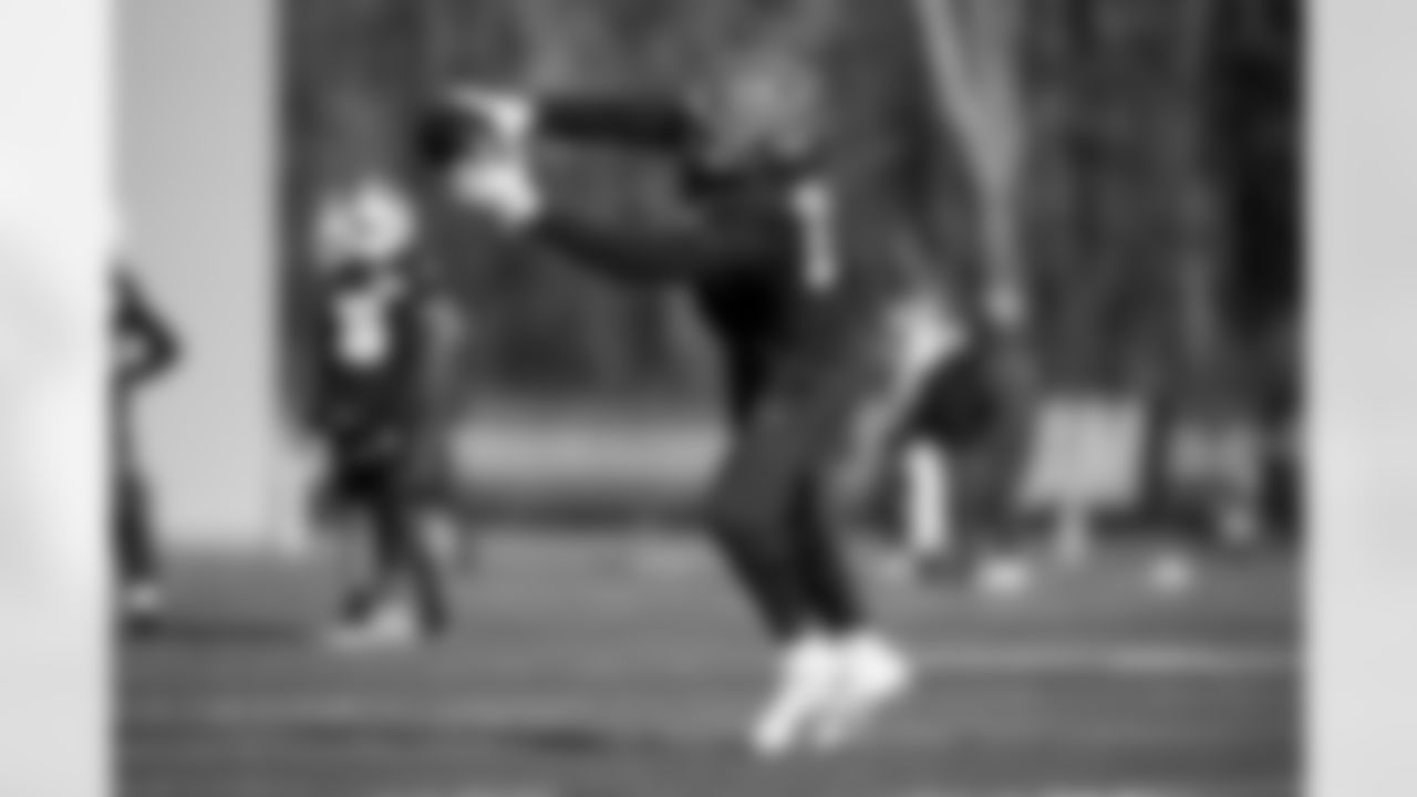 Tight end Blake Whiteheart (86) during practice at CrossCountry Mortgage Campus on November 13, 2025.