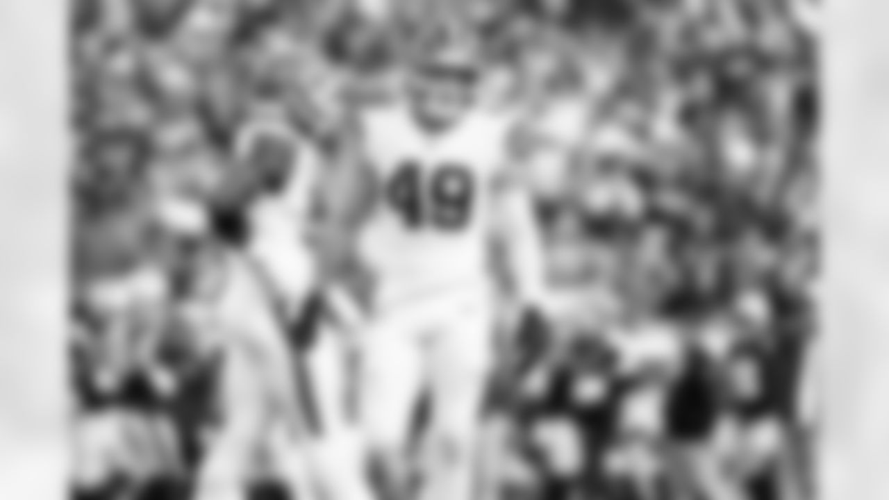 Linebacker Carson Schwesinger (49) during a NFL football game between the Cleveland Browns and New England Patriots on October 26, 2025 at Gillette Stadium. The Browns lost 13-32.