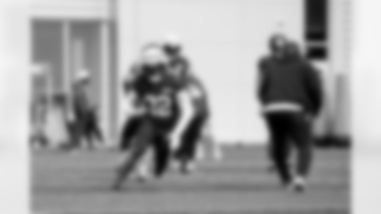 Running back Dylan Sampson (22) during practice at CrossCountry Mortgage Campus on October 15, 2025.