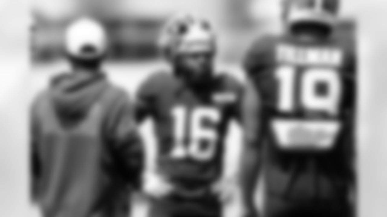 Wide receiver Diontae Johnson (16)