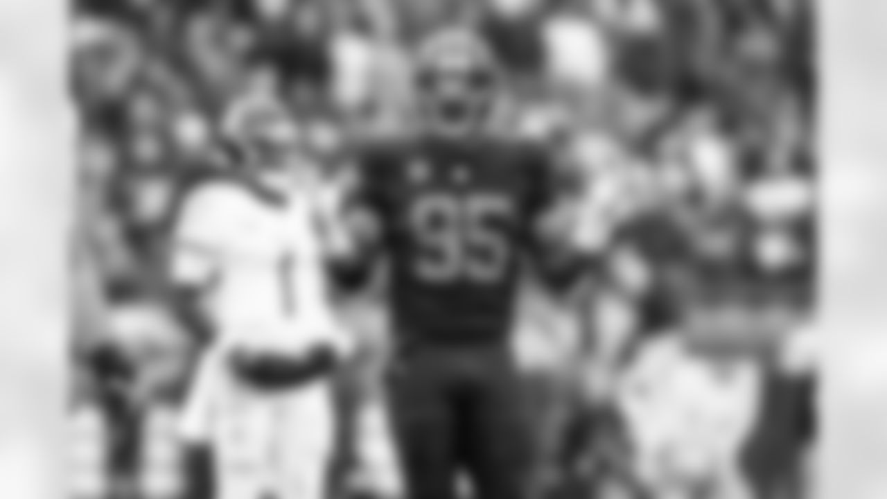 Defensive end Myles Garrett (95) during a NFL football game between the Tennessee Titans and Cleveland Browns on December 7, 2025 at Huntington Bank Field.