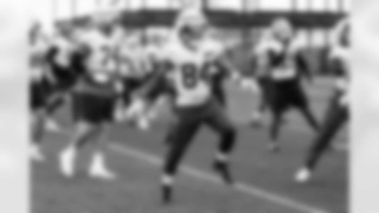 Wide receiver Gage Larvadain (84) during practice at CrossCountry Mortgage Campus on November 3, 2025.