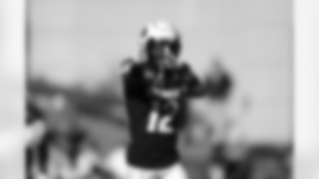 Colorado wide receiver Travis Hunter (12) in the second half of an NCAA college football game Friday, Nov. 29, 2024, in Boulder, Colo. (AP Photo/David Zalubowski)