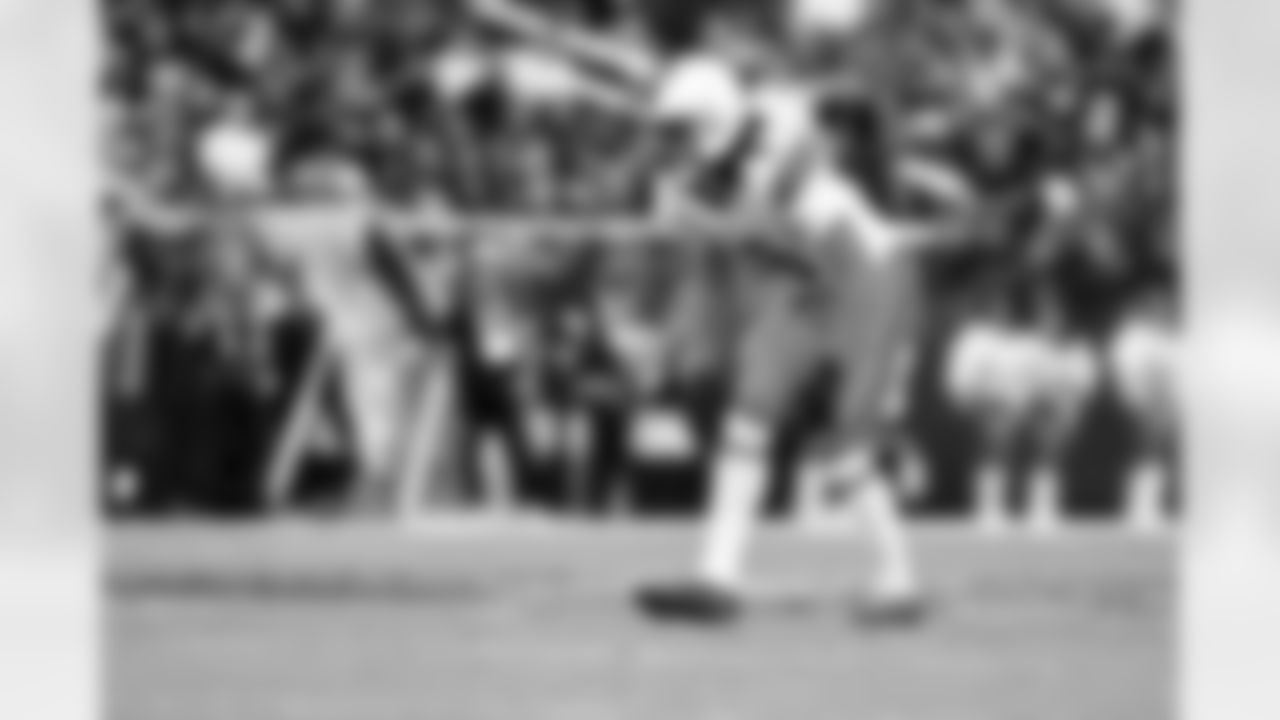 Safety Grant Delpit (9) during a NFL football game between the Cleveland Browns and Las Vegas Raiders on November 23, 2025 at Allegiant Stadium.