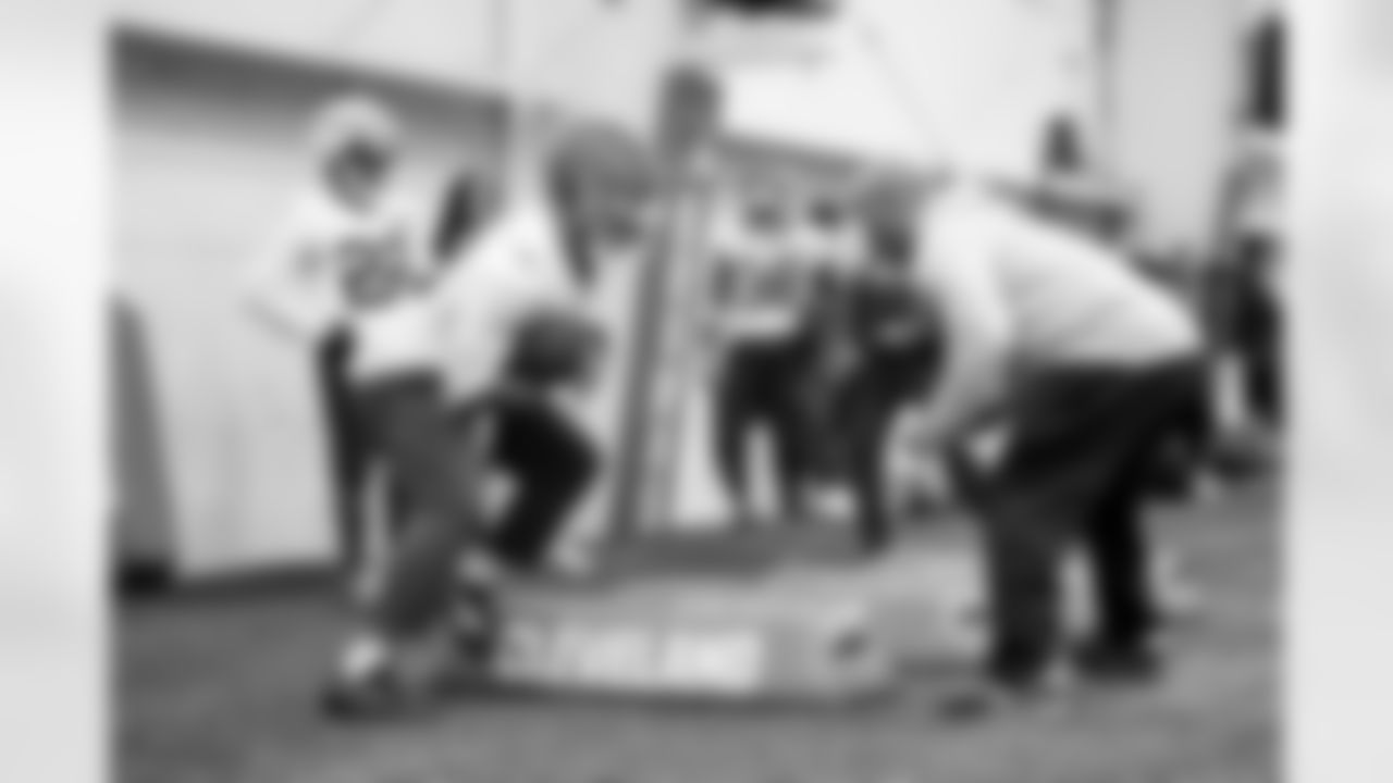 Running back Ahmani Marshall (23) during practice at CrossCountry Mortgage Campus on December 31, 2025.